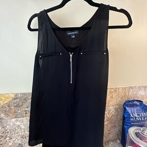 Fortune + Ivy Zip Front Sleeveless Blouse – Size L